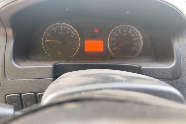 Used FORTHING Lingzhi 2012 Passenger Version 1.6L Comfort Edition Instrument Cluster