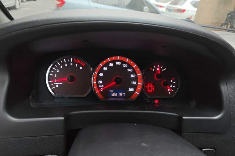 Used FORTHING Lingzhi 2012 M5 Q3 2.0L Short-Wheelbase Luxury Edition Instrument Cluster