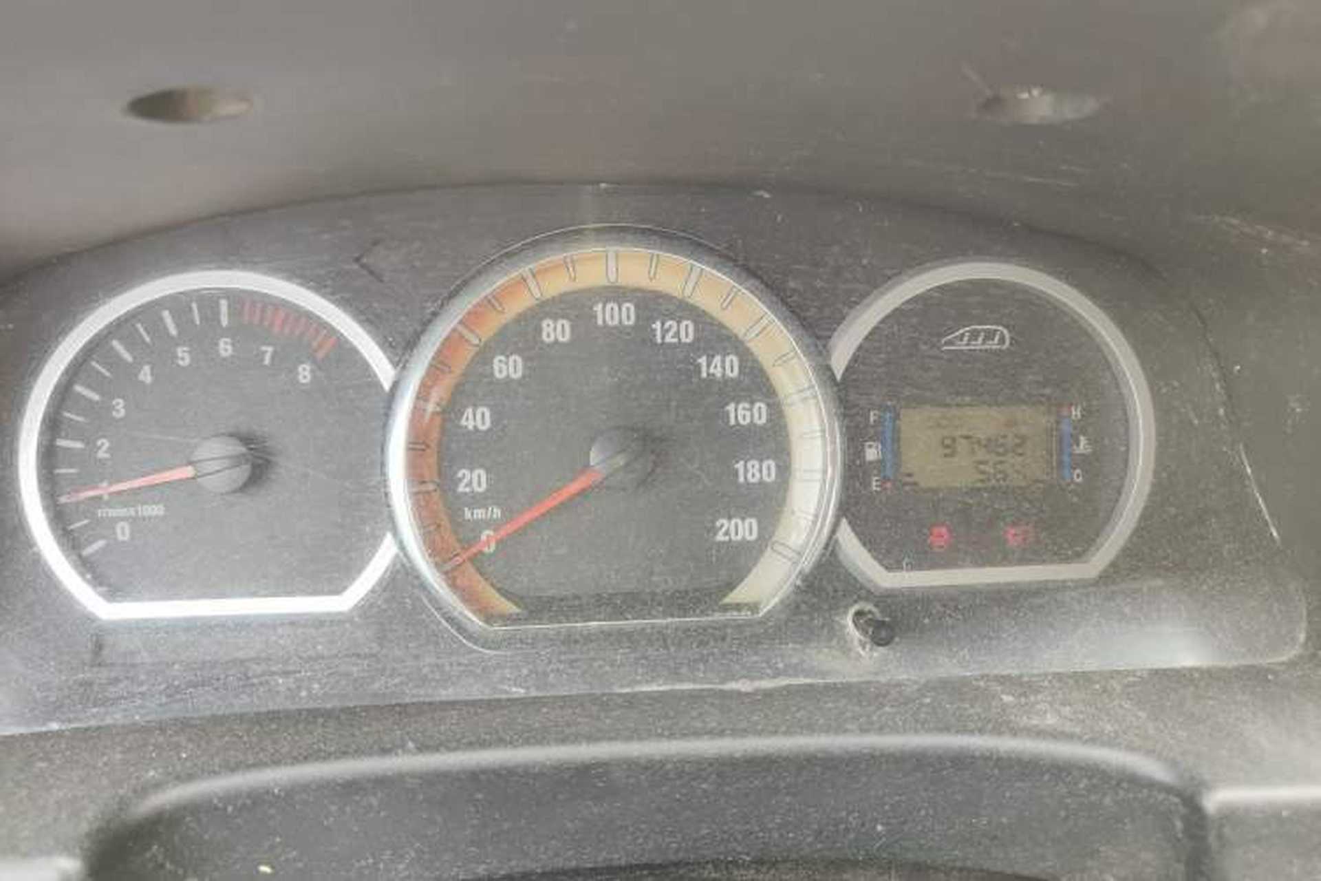 Used FORTHING Lingzhi 2012 Passenger Version 1.6L Comfort Edition Instrument Cluster