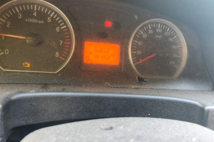 Used FORTHING Lingzhi 2012 Passenger Version 1.6L Comfort Edition Odometer Close Up