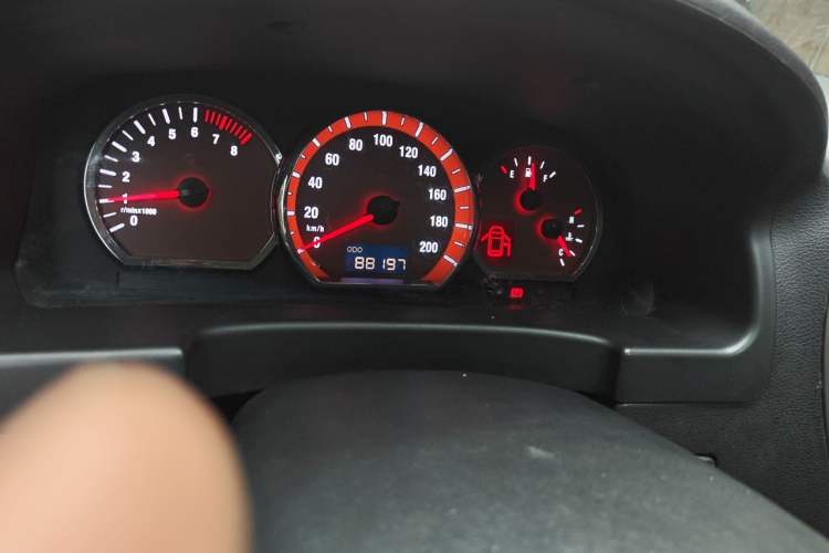 Used FORTHING Lingzhi 2012 M5 Q3 2.0L Short-Wheelbase Luxury Edition Odometer Close Up