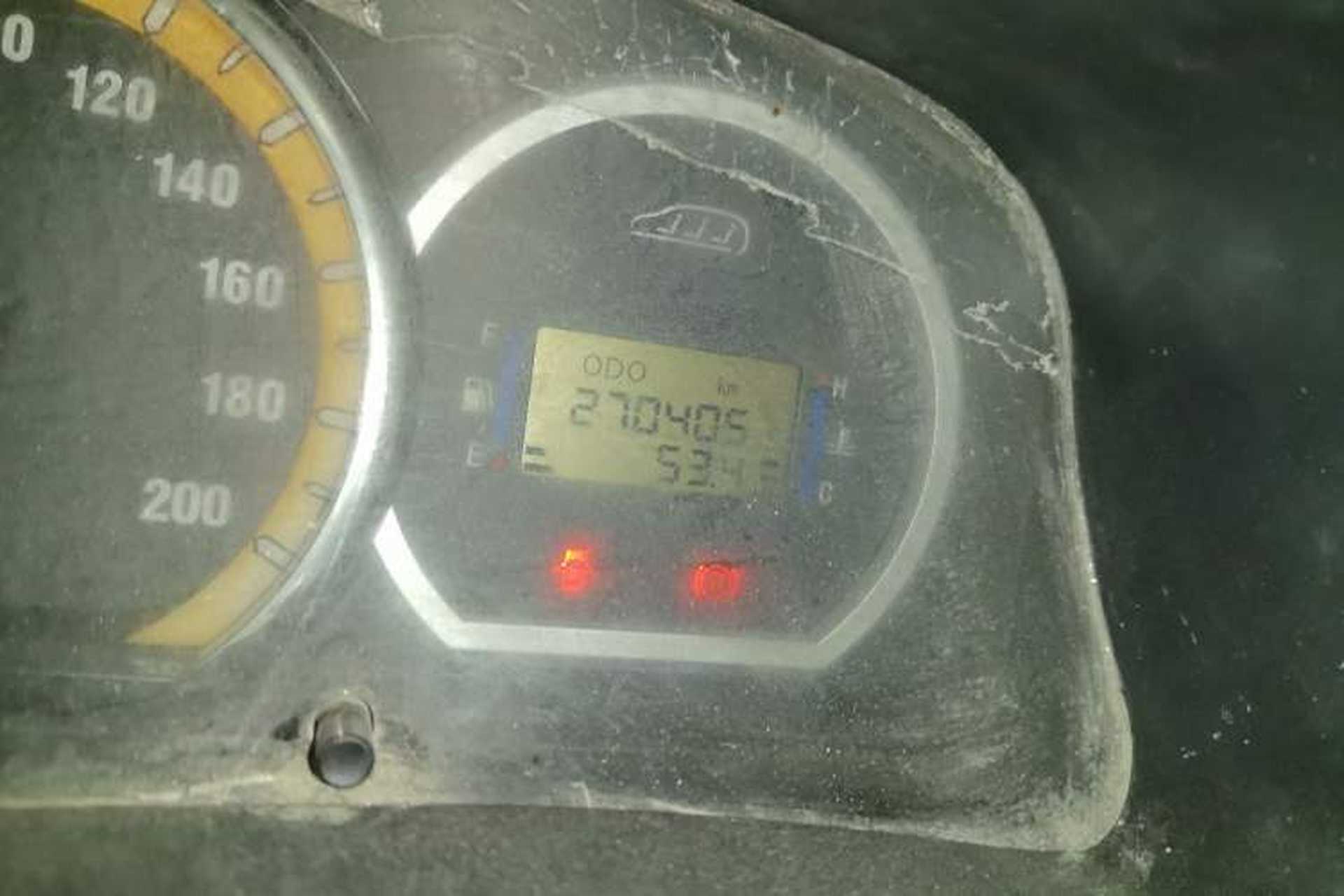 Used FORTHING Lingzhi 2012 Commercial Version 1.6L Special Offer Model Odometer Close Up