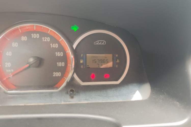 Used FORTHING Lingzhi 2012 Passenger Version 1.6L Comfort Edition Odometer Close Up