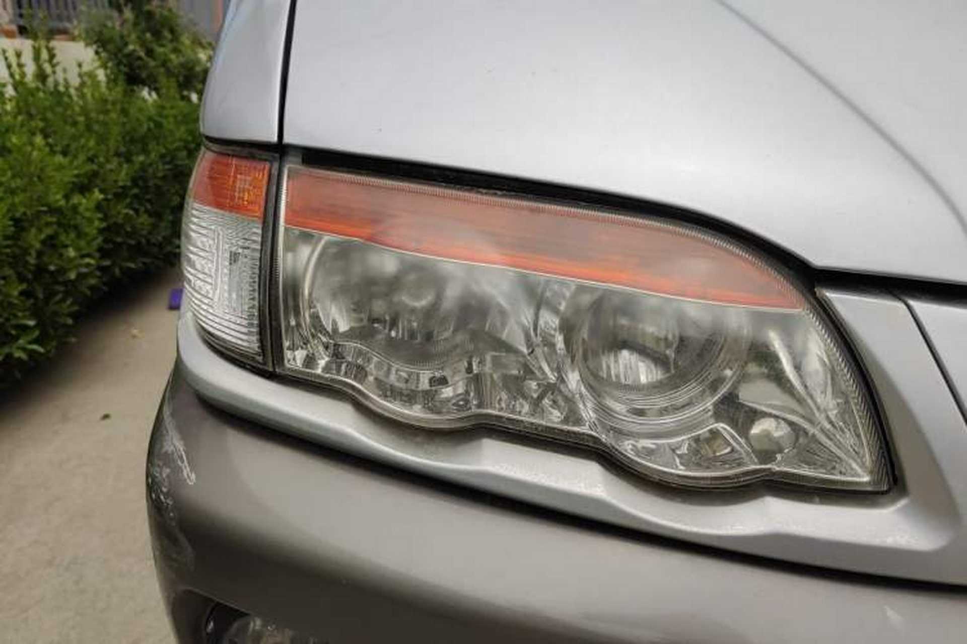 Used FORTHING Lingzhi 2012 Passenger Version 1.6L Comfort Edition Right Front Headlight
