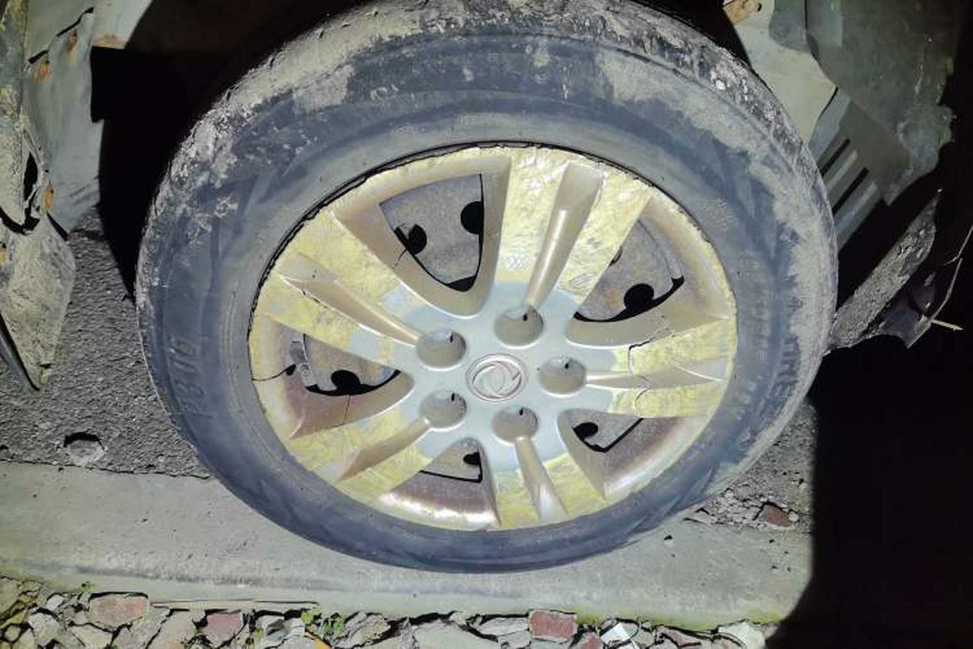 Used FORTHING Lingzhi 2012 Commercial Version 1.6L Special Offer Model Right Front Wheel Hub