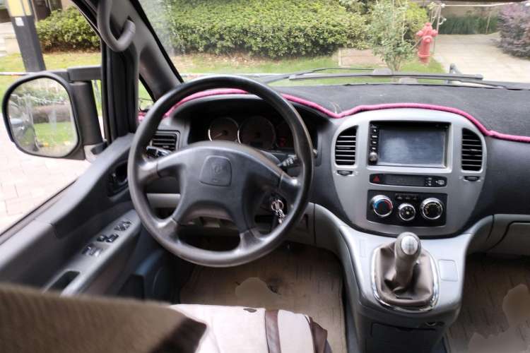 Used FORTHING Lingzhi 2012 M5 Q3 2.0L 7-Seater Long-Wheelbase Comfort Edition Steering Wheel