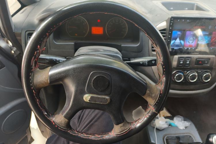 Used FORTHING Lingzhi 2012 Passenger Version 1.6L Comfort Edition Steering Wheel