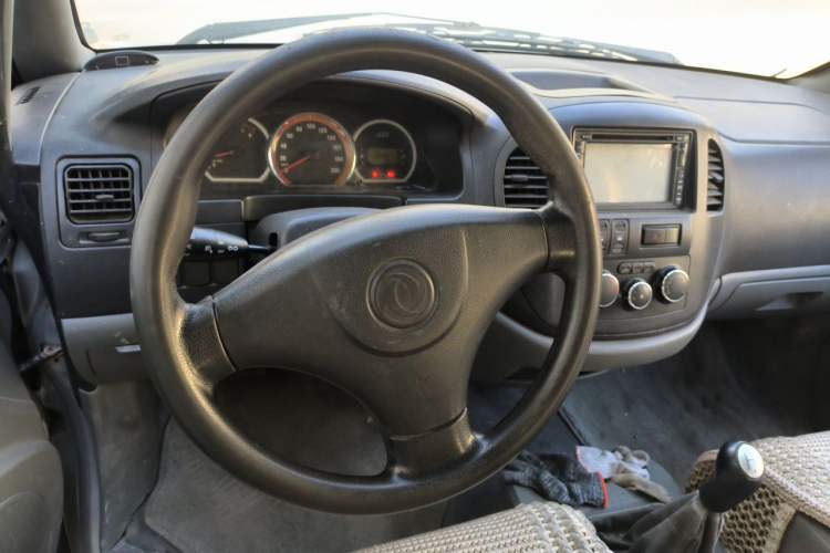 Used FORTHING Lingzhi 2012 Commercial Version 1.6L Standard Model Steering Wheel