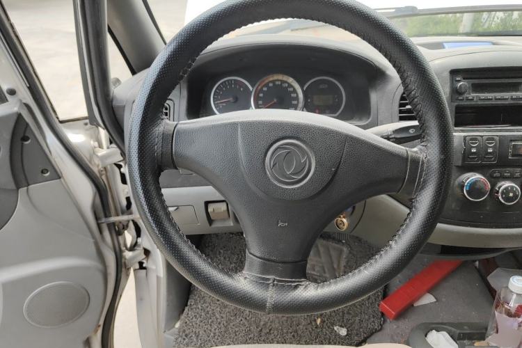 Used FORTHING Lingzhi 2012 Passenger Version 1.6L Comfort Edition Steering Wheel