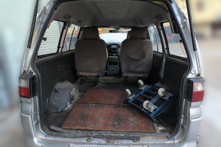 Used FORTHING Lingzhi 2012 Commercial Version 1.6L Standard Model Trunk