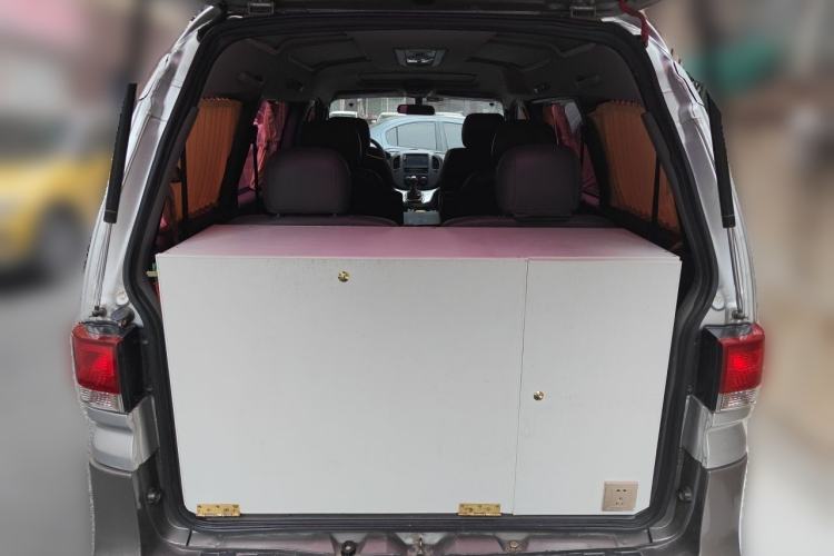 Used FORTHING Lingzhi 2012 M5 Q3 2.0L Short-Wheelbase Luxury Edition Trunk