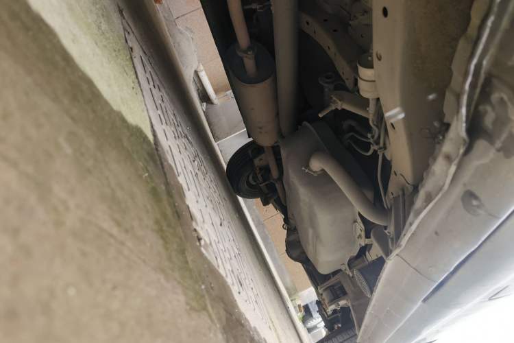 Used FORTHING Lingzhi 2012 Commercial Version 1.6L Utility Model Chassis Front Left
