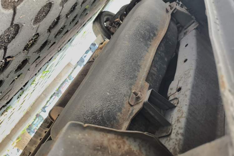 Used FORTHING Lingzhi 2012 Commercial Version 1.6L Utility Model Chassis Rear Left