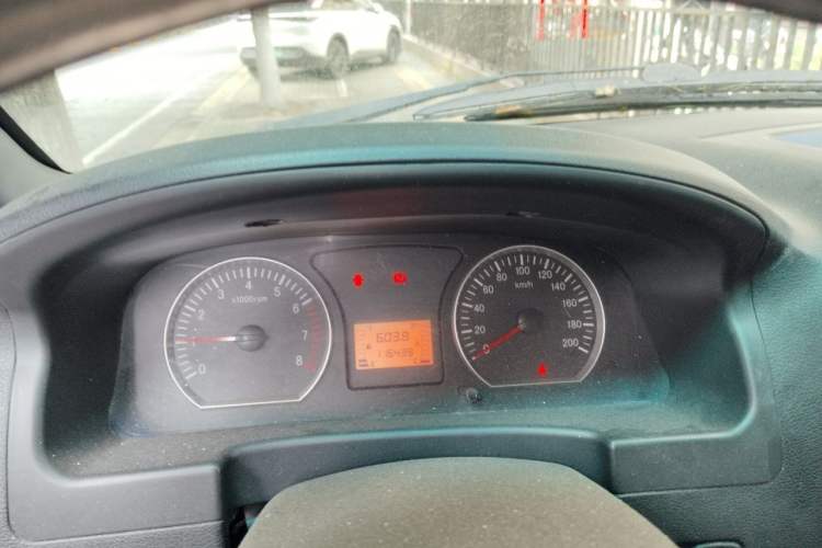 Used FORTHING Lingzhi 2012 Passenger Version 1.6L Luxury Edition Instrument Cluster