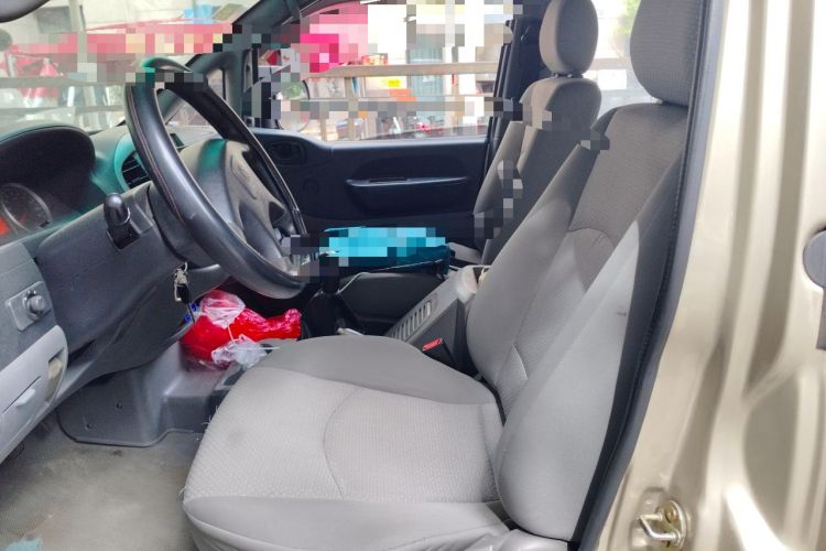 Used FORTHING Lingzhi 2012 Passenger Version 1.6L Luxury Edition Left Front Seat
