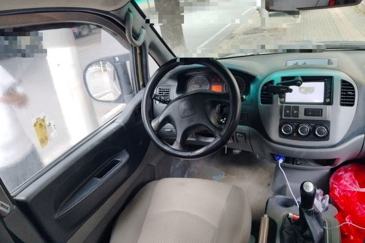 Used FORTHING Lingzhi 2012 Passenger Version 1.6L Luxury Edition Steering Wheel