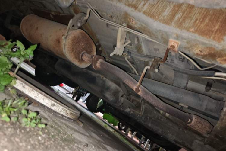 Used FORTHING Lingzhi 2013 M3 1.6L 7-seat Standard Model Chassis Front Right