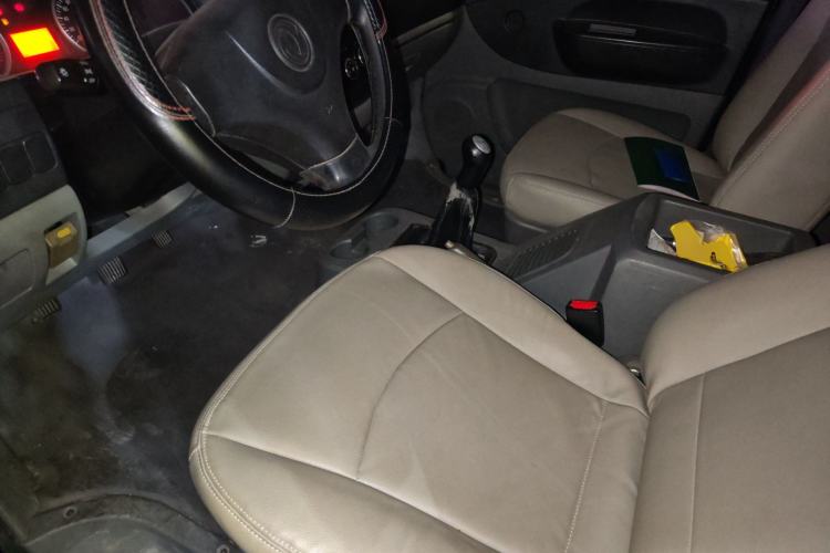 Used FORTHING Lingzhi 2013 M3 1.6L 7-seat Standard Model Driver Seat