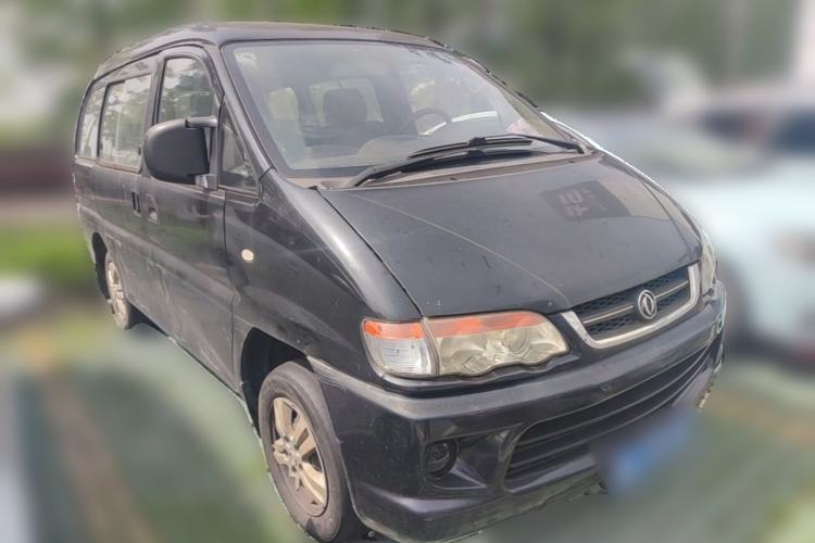 Used FORTHING Lingzhi 2013 V3 1.5L 7-Seater Standard Model II Front Right 45 Deg