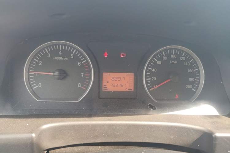 Used FORTHING Lingzhi 2013 V3 1.5L 7-Seater Standard Model II Instrument Cluster