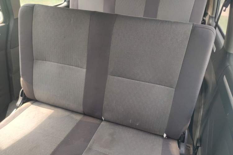 Used FORTHING Lingzhi 2013 V3 1.5L 7-Seater Standard Model II Left Rear Seat