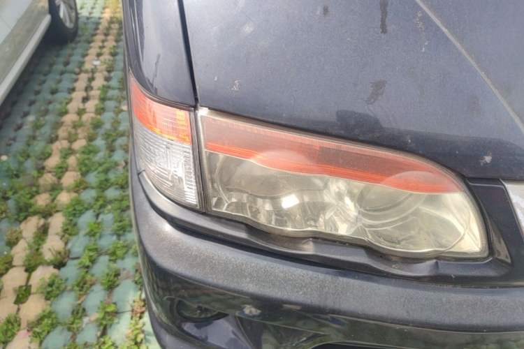 Used FORTHING Lingzhi 2013 V3 1.5L 7-Seater Standard Model II Right Front Headlight