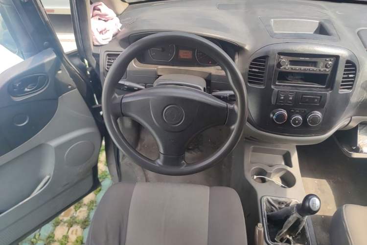 Used FORTHING Lingzhi 2013 V3 1.5L 7-Seater Standard Model II Steering Wheel