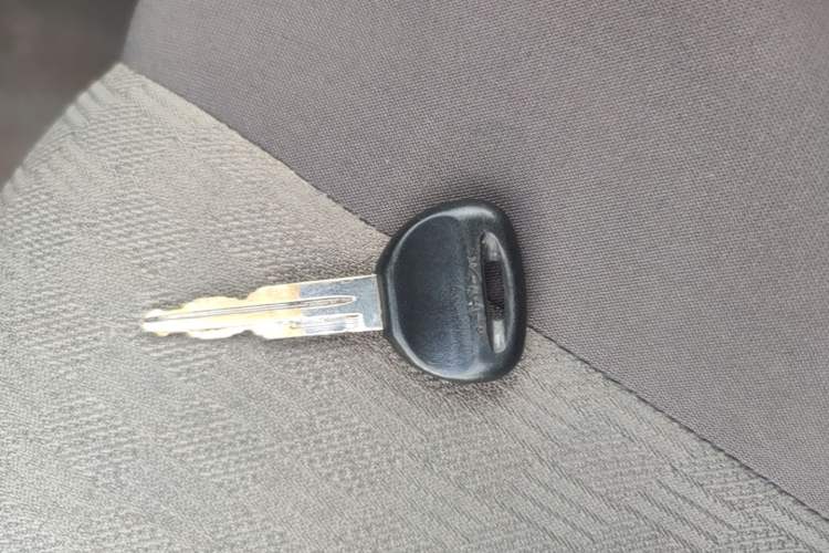 Used FORTHING Lingzhi 2013 V3 1.5L 7-Seater Standard Model II Vehicle Key