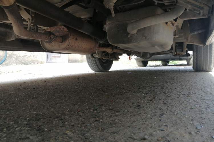 Used FORTHING Lingzhi 2013 M3 1.6L 7-Seater Comfort Model Chassis Front Left