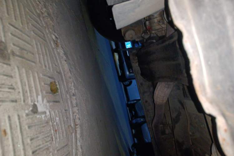 Used FORTHING Lingzhi 2013 M3 1.6L 7-Seater Comfort Model Chassis Front Left
