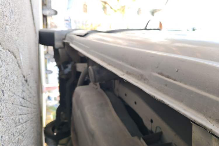 Used FORTHING Lingzhi 2013 V3 1.5L 5-Seat Standard Model I Chassis Rear Left