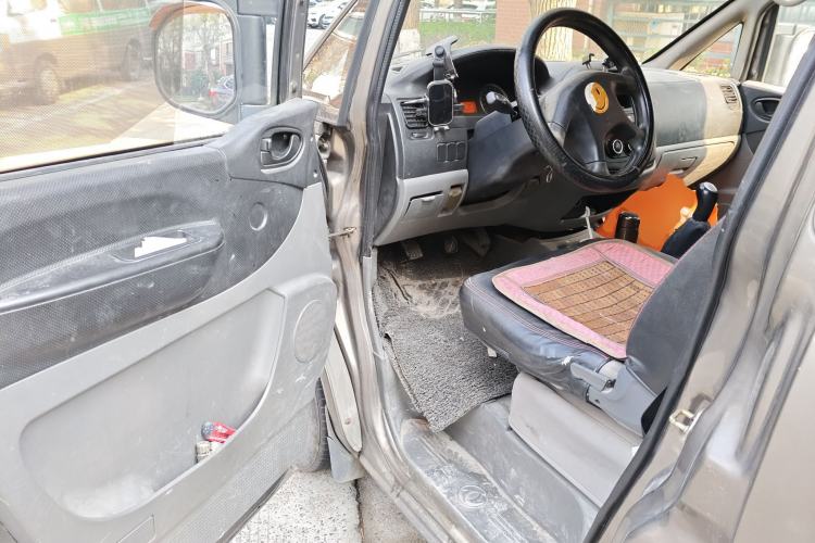 Used FORTHING Lingzhi 2013 V3 1.5L 5-Seat Standard Model I Driver Seat