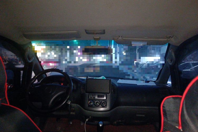 Used FORTHING Lingzhi 2013 M3 1.6L 7-Seater Comfort Model Headliner