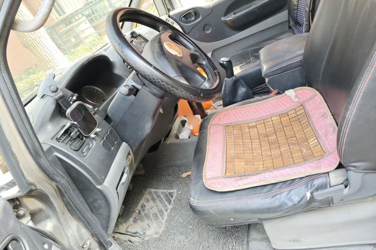 Used FORTHING Lingzhi 2013 V3 1.5L 5-Seat Standard Model I Left Front Seat
