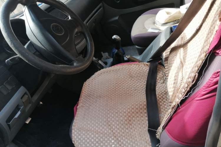 Used FORTHING Lingzhi 2013 M3 1.6L 7-Seater Comfort Model Left Front Seat