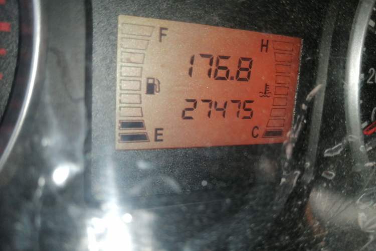 Used FORTHING Lingzhi 2013 M3 1.6L 7-Seater Comfort Model Odometer Close Up