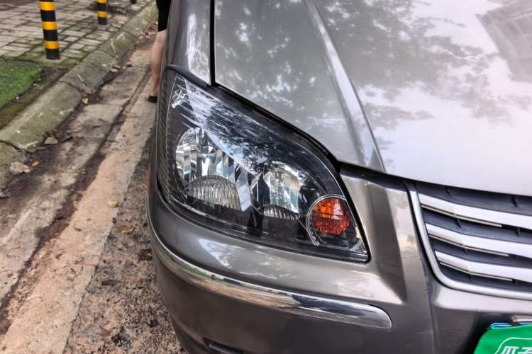 Used FORTHING Lingzhi 2013 M3 1.6L 7-seat Standard Model Right Front Headlight