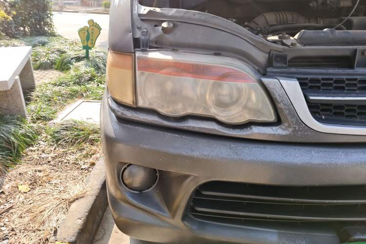 Used FORTHING Lingzhi 2013 V3 1.5L 5-Seat Standard Model I Right Front Headlight