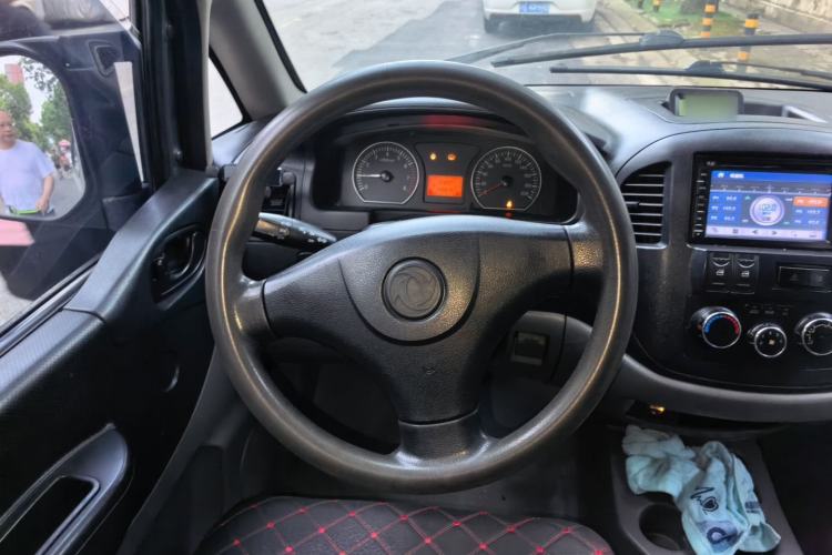 Used FORTHING Lingzhi 2013 M3 1.6L 7-seat Standard Model Steering Wheel