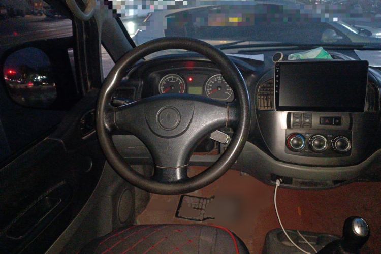 Used FORTHING Lingzhi 2013 M3 1.6L 7-Seater Comfort Model Steering Wheel