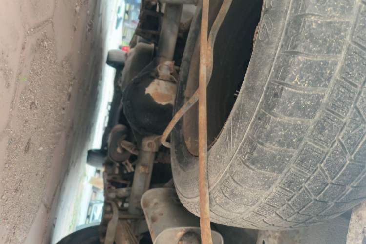 Used FORTHING Lingzhi 2013 V3 1.5L 7-Seater Comfort Model Chassis Rear