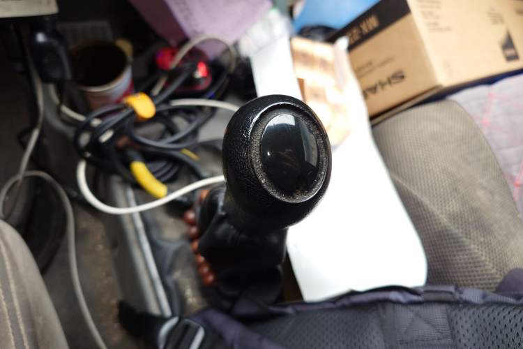 Used FORTHING Lingzhi 2013 V3 1.5L 7-Seater Standard Model II Gear Lever