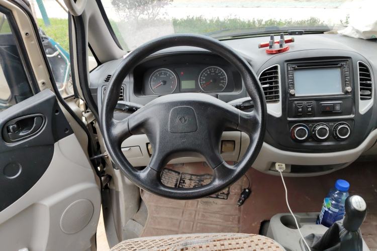 Used FORTHING Lingzhi 2013 V3 1.5L 7-Seater Standard Model II Steering Wheel