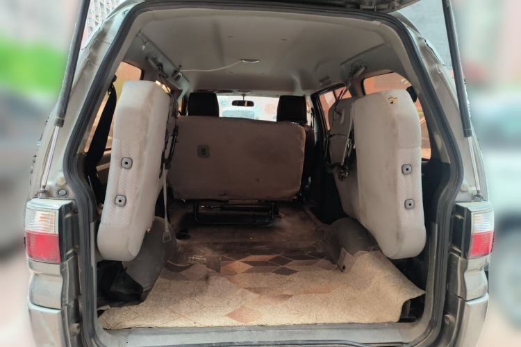Used FORTHING Lingzhi 2013 V3 1.5L 7-Seater Comfort Model Trunk