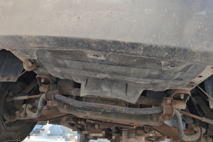 Used FORTHING Lingzhi 2013 M3 1.6L 7-Seater Comfort Model Chassis Front