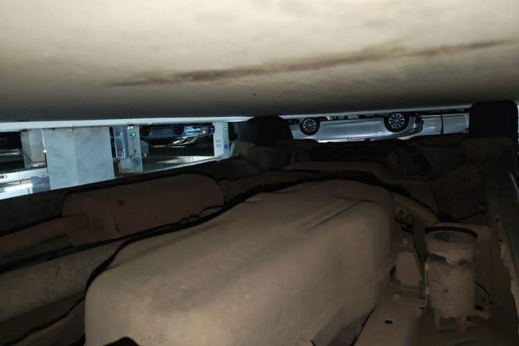 Used FORTHING Lingzhi 2013 M3 1.6L 7-Seater Comfort Model Chassis Rear Left