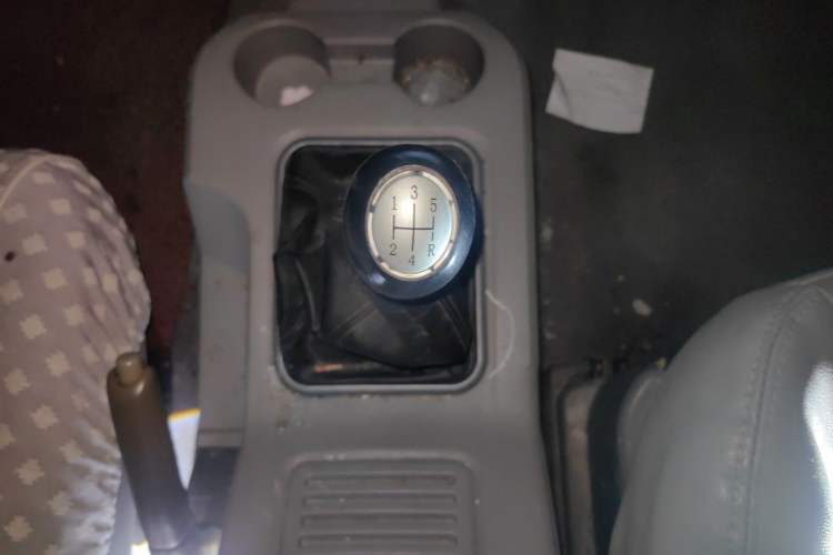 Used FORTHING Lingzhi 2013 M3 1.6L 7-Seater Luxury Model Gear Lever