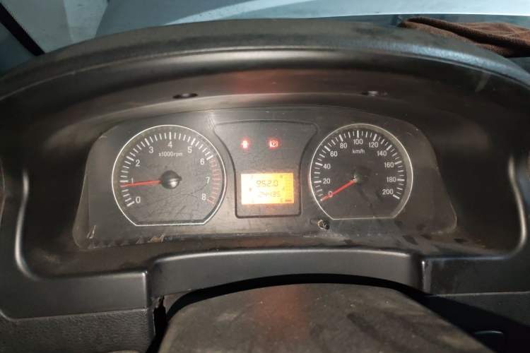Used FORTHING Lingzhi 2013 M3 1.6L 7-Seater Comfort Model Instrument Cluster