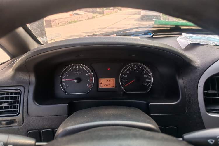 Used FORTHING Lingzhi 2013 V3 1.5L 7-Seater Standard Model II Instrument Cluster