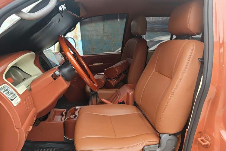 Used FORTHING Lingzhi 2013 M3 1.6L 7-Seater Comfort Model Left Front Seat